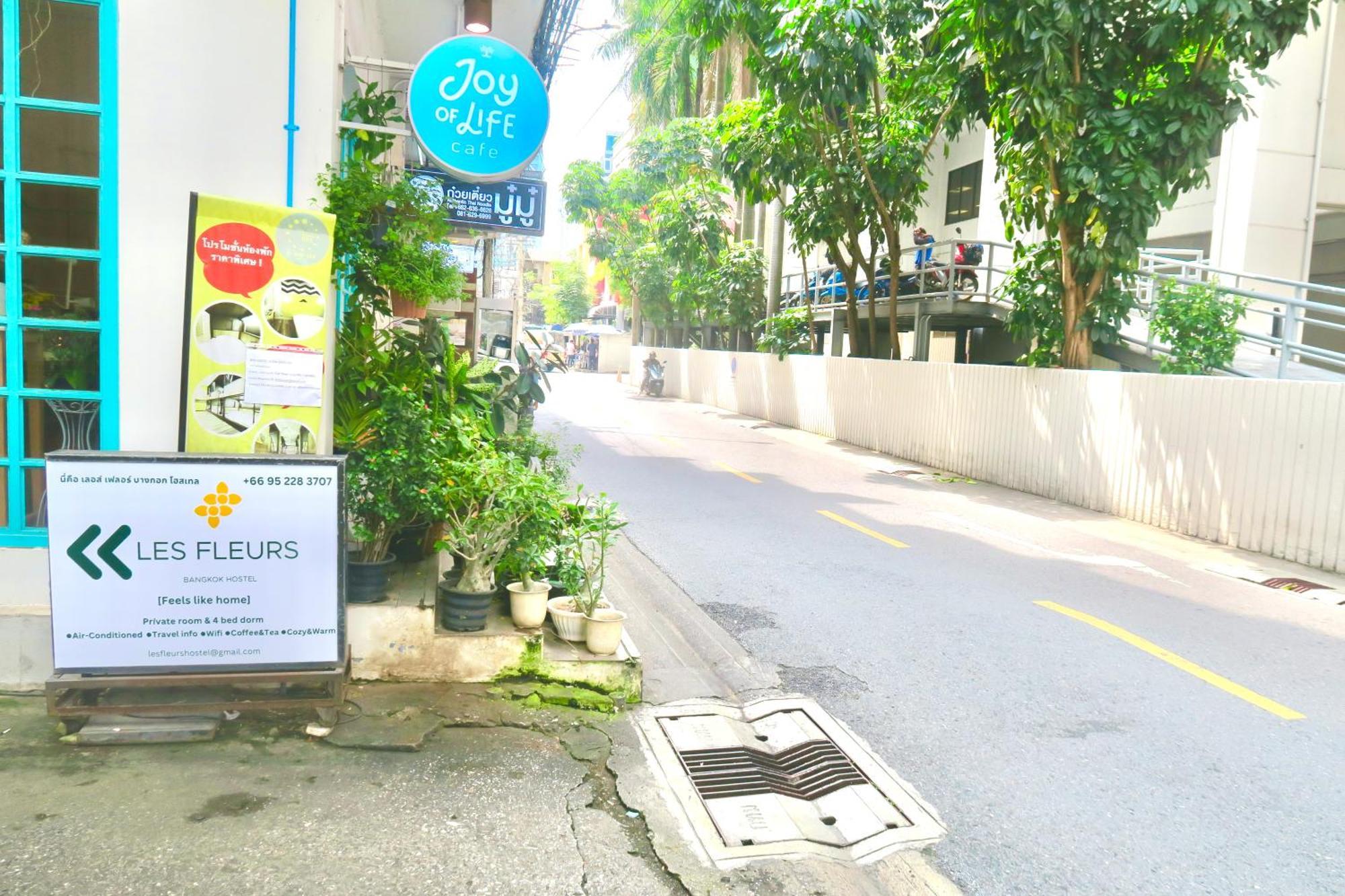 Les Fleurs Bangkok Hostel Kültér fotó